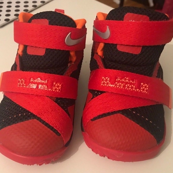 lebron james toddler shoes